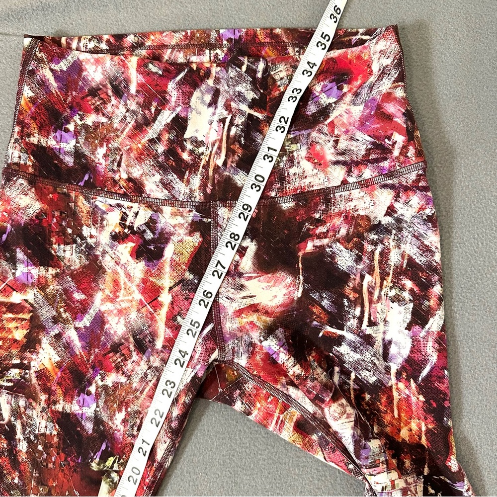 Lululemon Leggings Women’s 8 - Picture 9 of 9